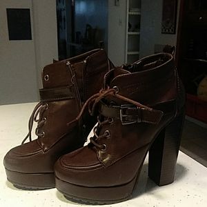 Leila Stone heel boots